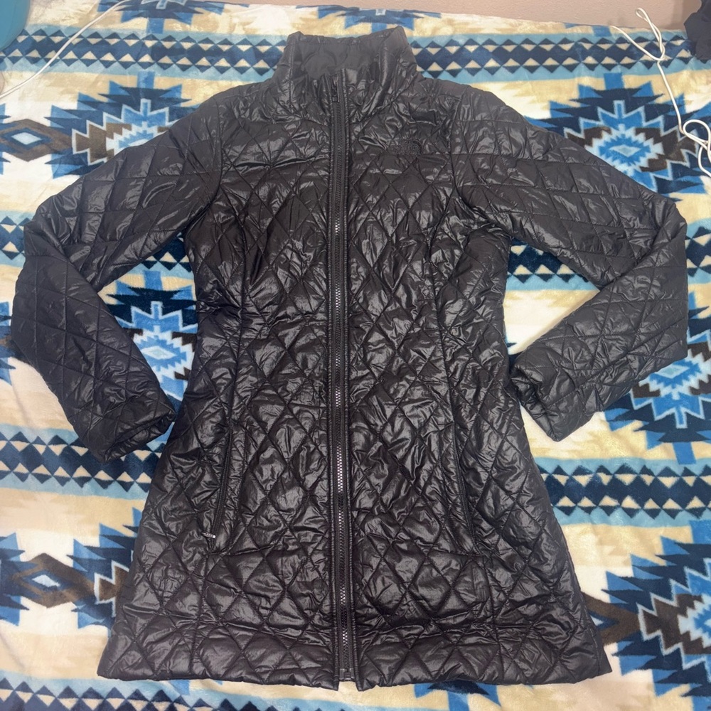 The North Face Black Puffer Jacket with Quilted Design